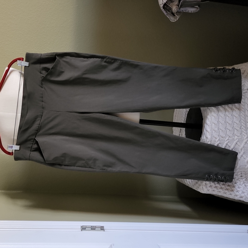 Ankle pants